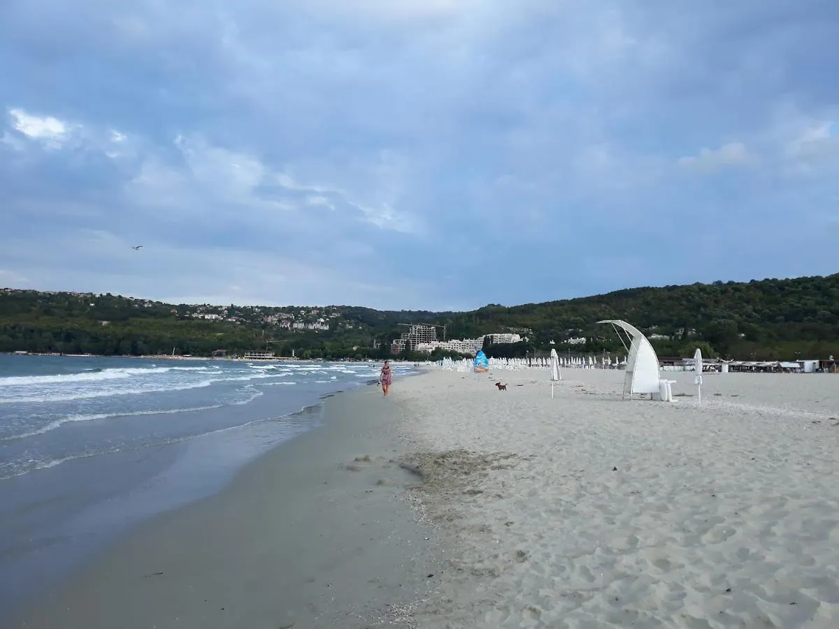 Sunrise Apartment Varna 0*,  Bulharsko